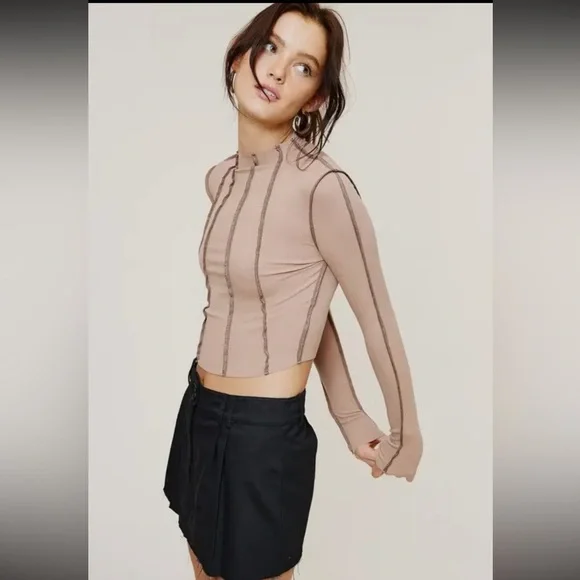 🆕🤍MOCHA MOCK NECK - Picture 3 of 4